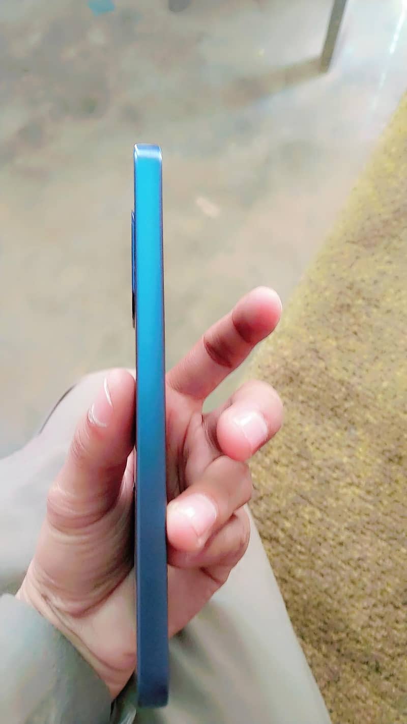 OPPO A6 pro 0