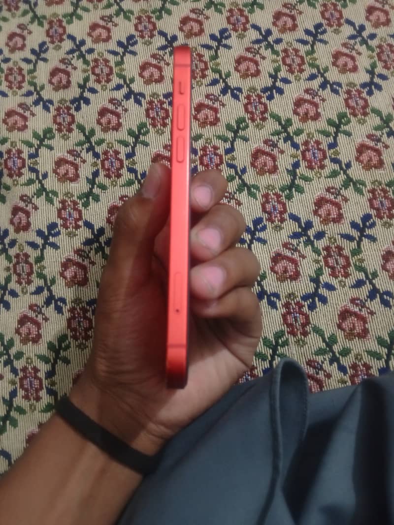 Apple iPhone 12 3