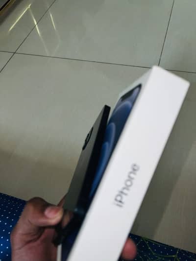 Apple iPhone 12