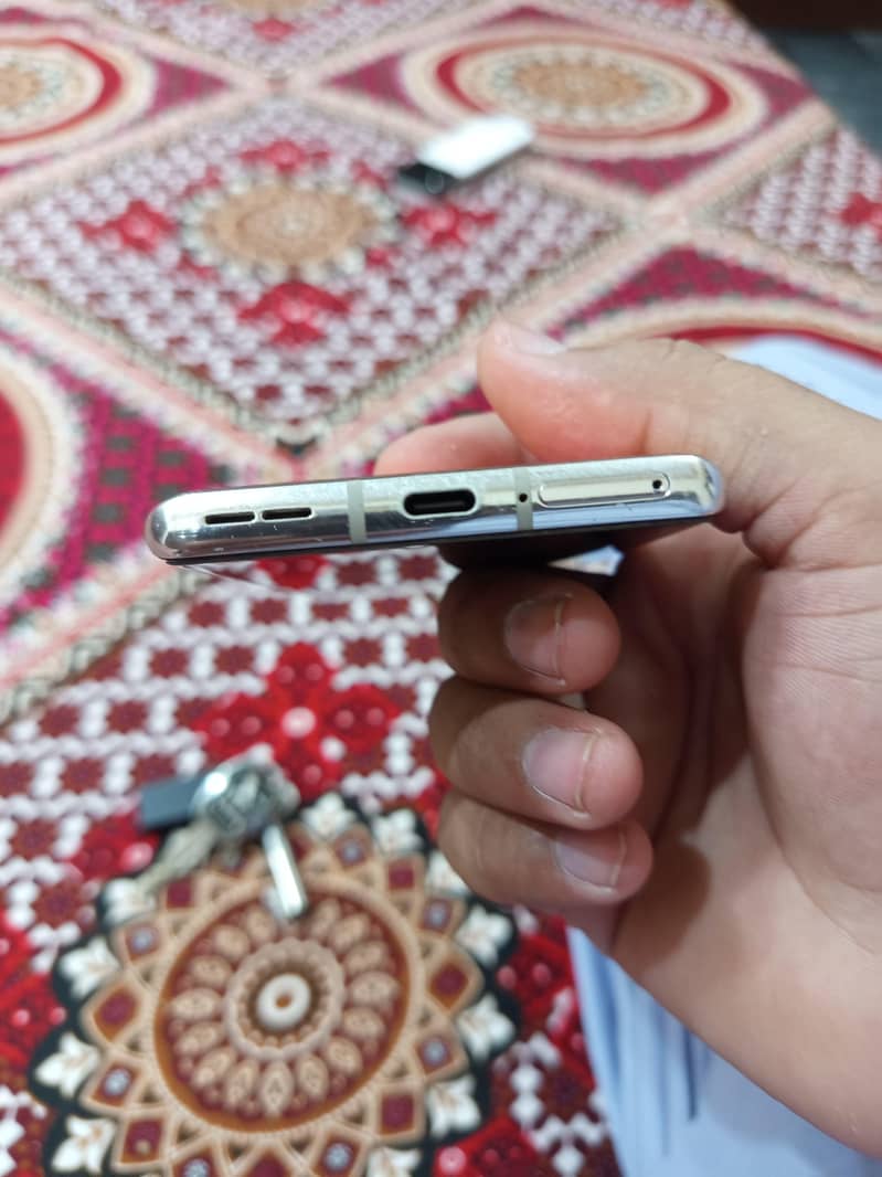 One Plus 8 4