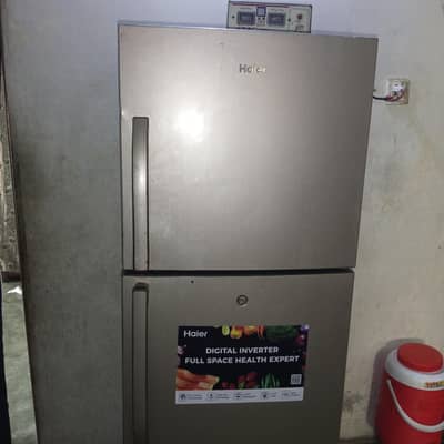 ye fridge mery Gar k use me hai behtreen Cooling me hai