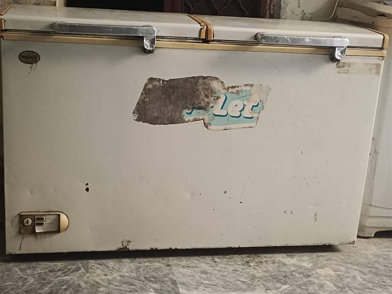waves deep freezer 4