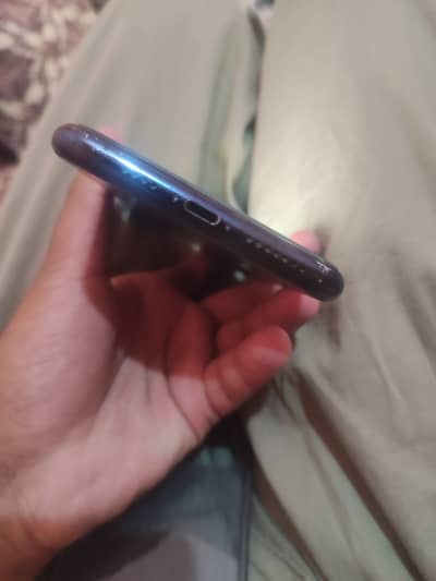 I phone 11 pro max 256 non exchange