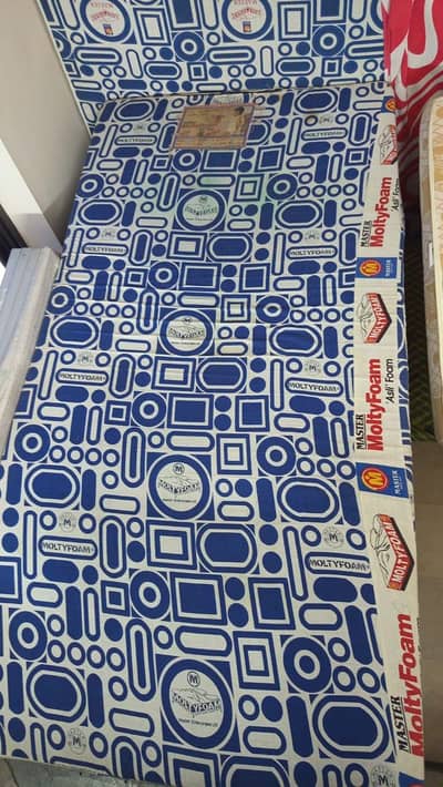 Molty foam mattress  premium comfort New condition (slightly used)