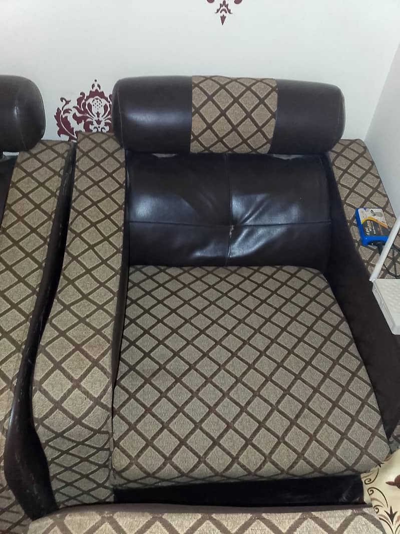 sofa set available 0
