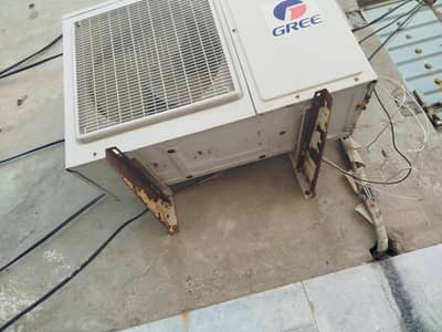 2 Gree Cabinet/ Floor Standing AC – Good Cooling – Used