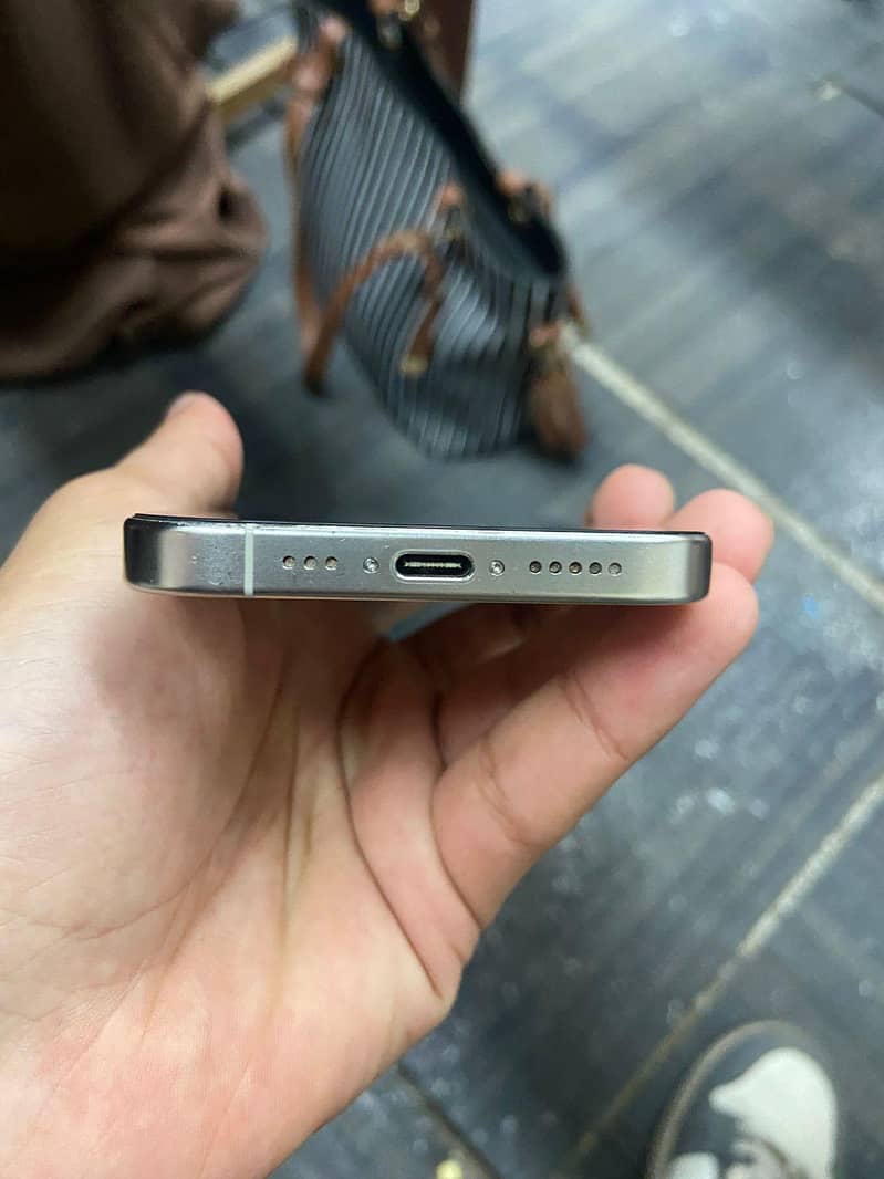 iPhone 15 Pro 1