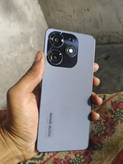 Tecno Spark 10 Pro 16/128 hai