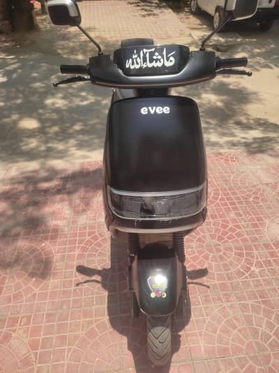 evee c1 air scooty less used