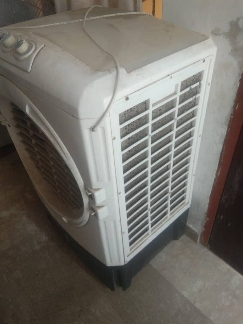 Good condition cooler 0