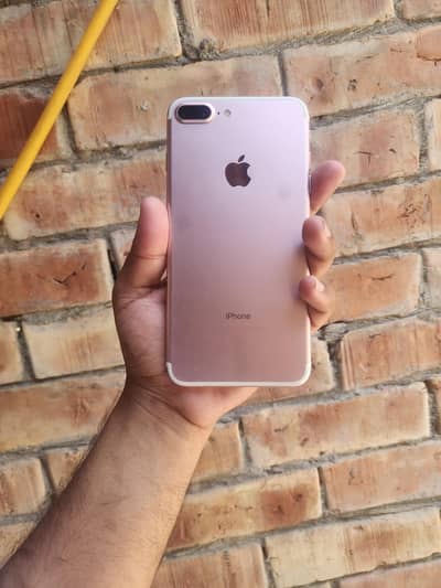 iPhone 7 Plus 128GB official pta Approved Read descprition