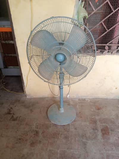 Pedestal Fan full ok for sale