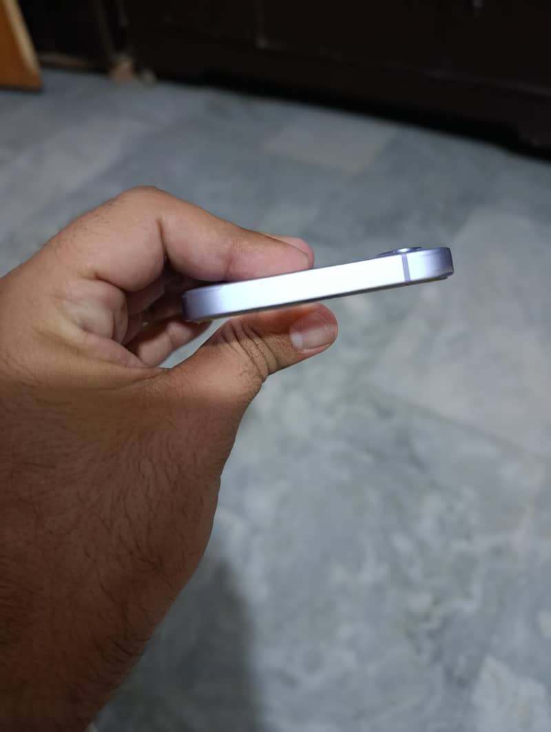 Apple iPhone 12 0
