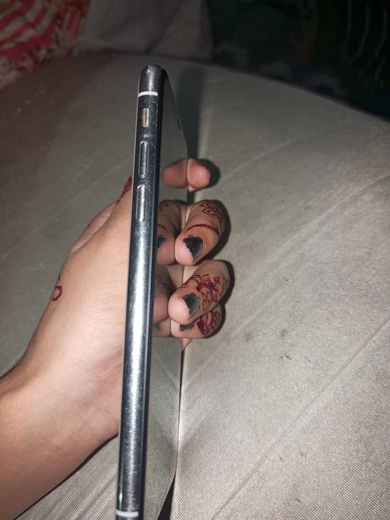 Apple iPhone X 2