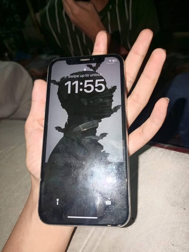 Apple iPhone X 4