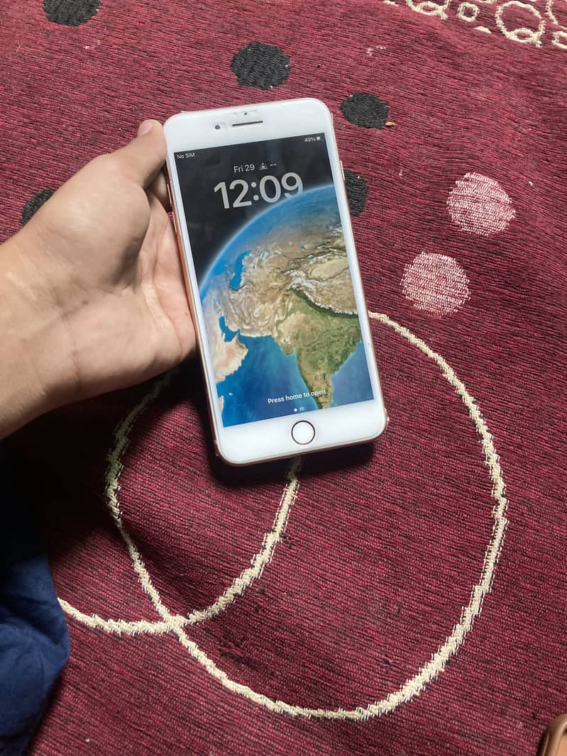 Apple iPhone 8 Plus 2