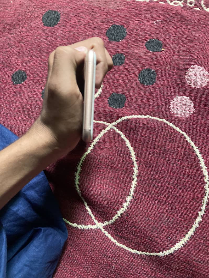Apple iPhone 8 Plus 5