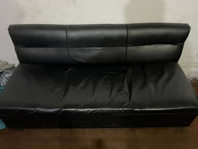New condtition black leader 5 seatr sofa set