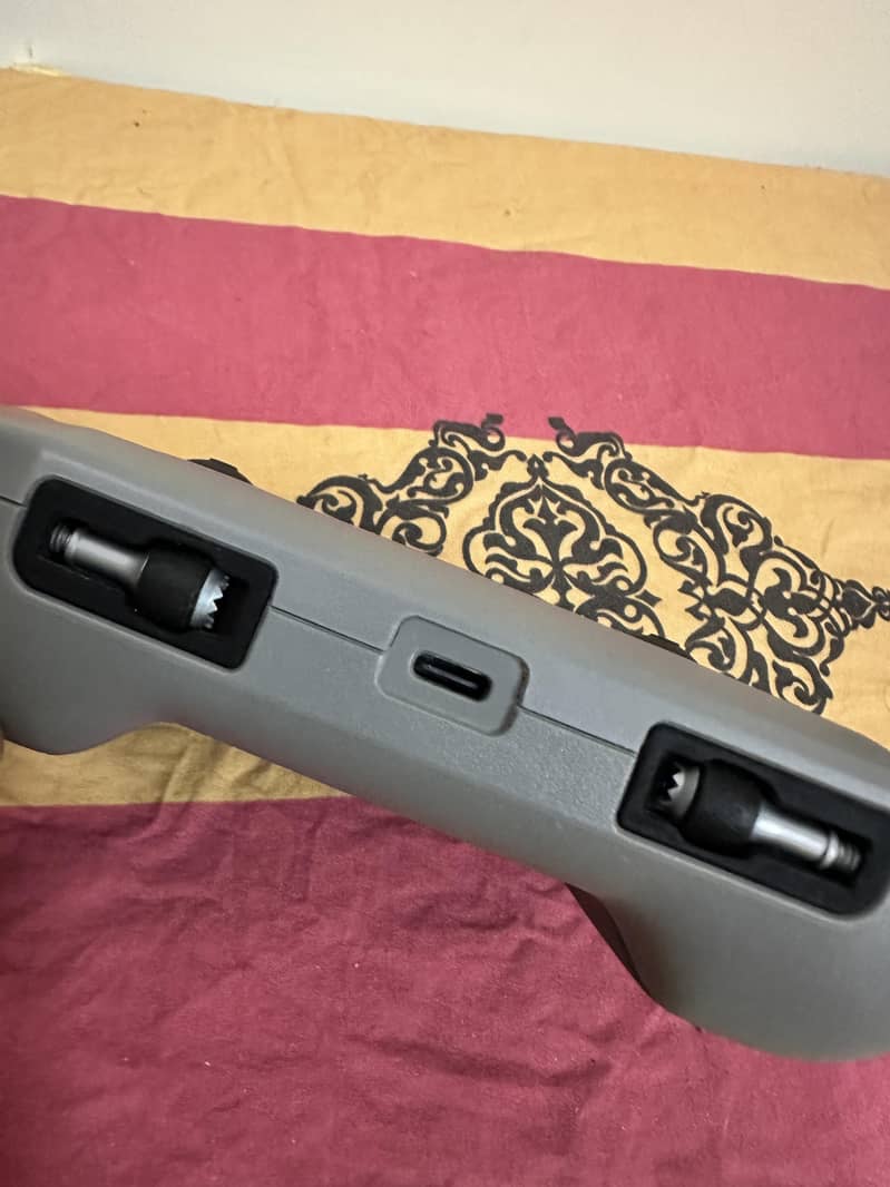 DJI Controller 2