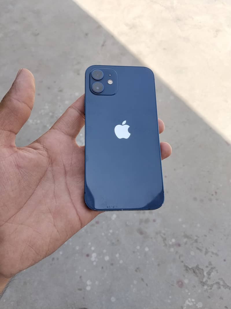 Apple iPhone 12 7