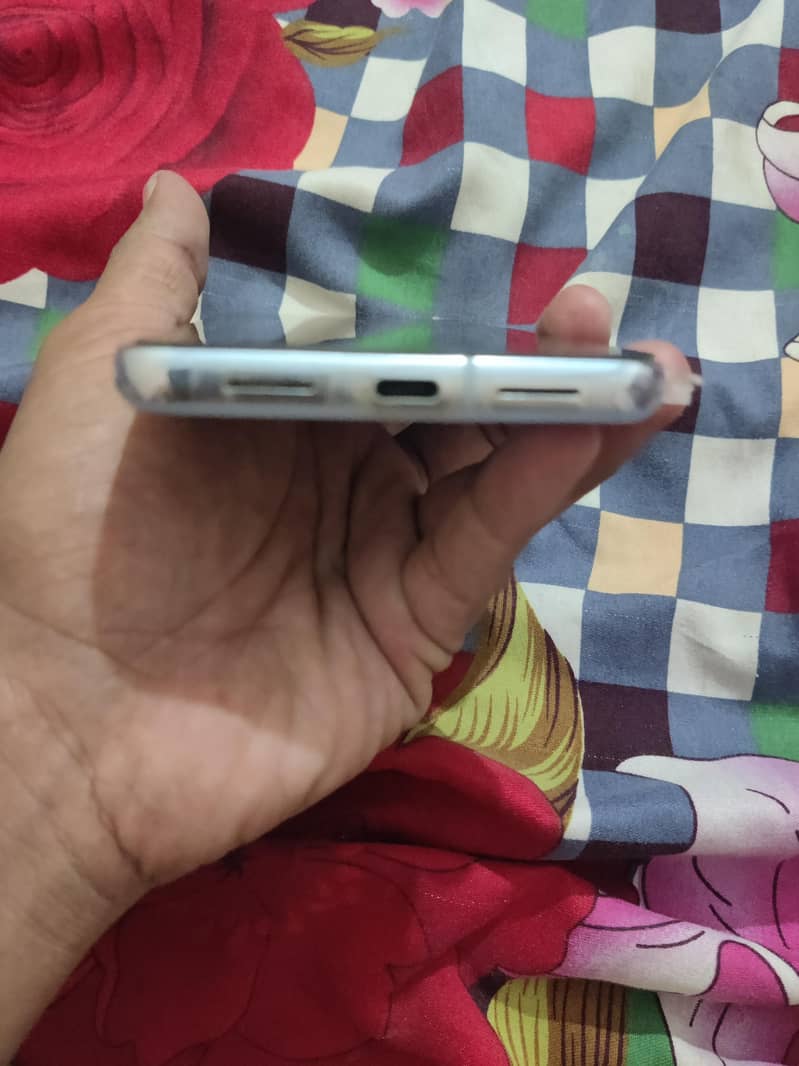 Google Pixel 8 Pro 0