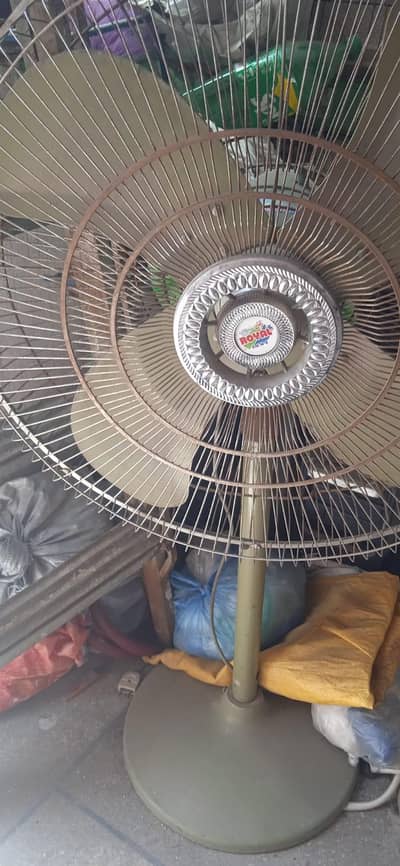royal padestal fan for sale