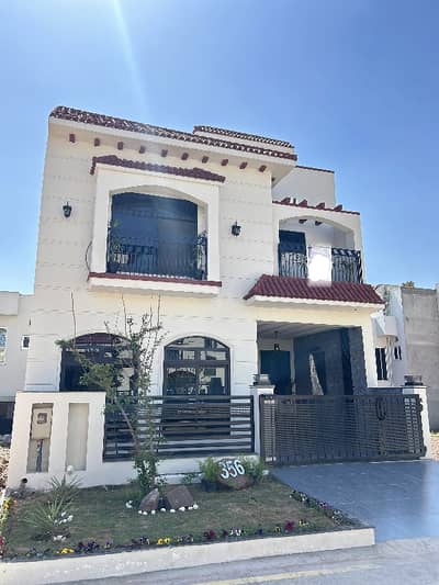 5 Marla Owner Made House Is Available For Sale