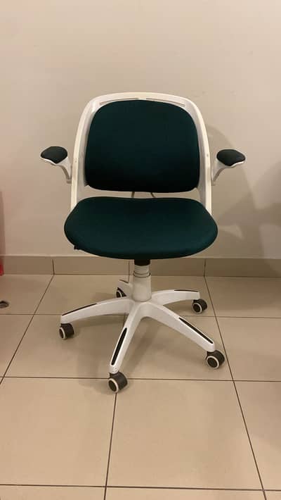 Unused Interwood Task Chair with Adjustable Arms - New - (Dha 2)