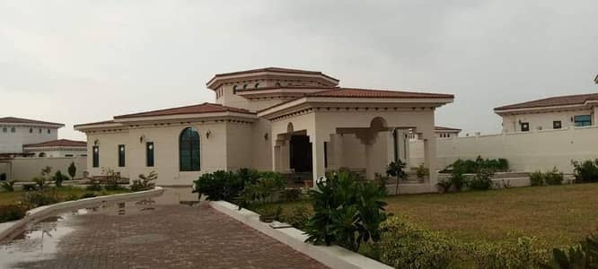 FARM HOUSE AVAILABLE FOR SALE 3000 YARDS