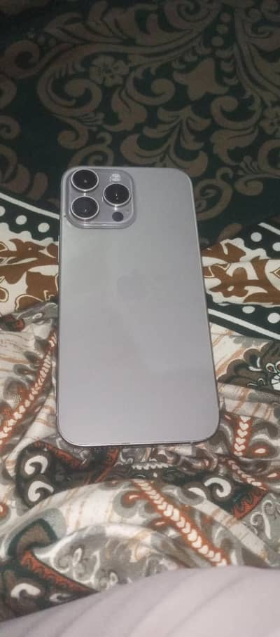 Apple iPhone 16 Pro