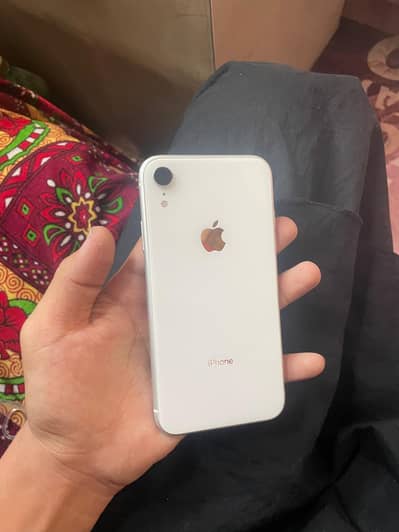 Apple iPhone XR