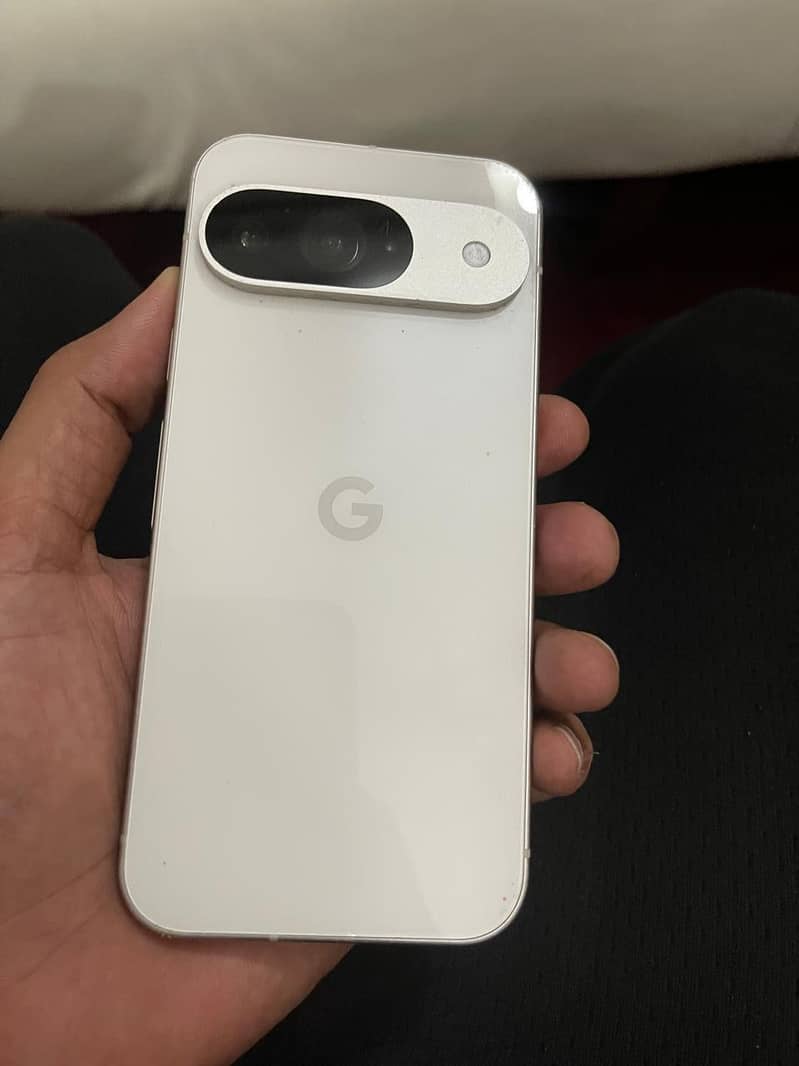 Google pixel 9 4
