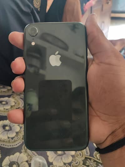 Apple iPhone XR