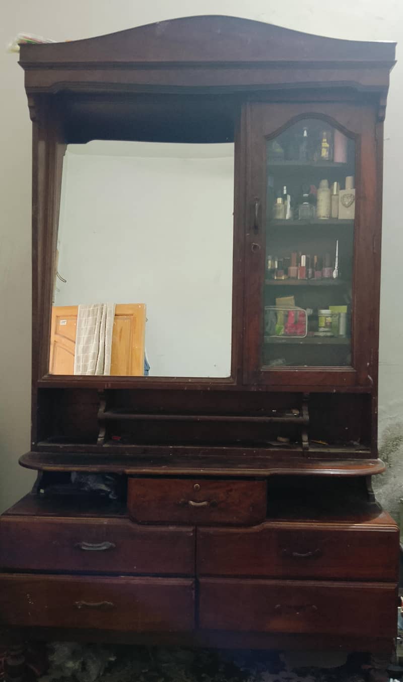 dressing table 0