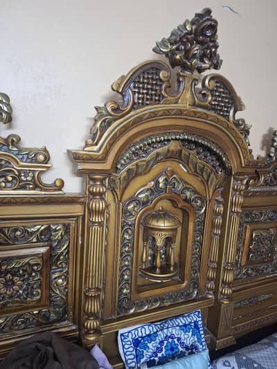 vintage era bed for sale