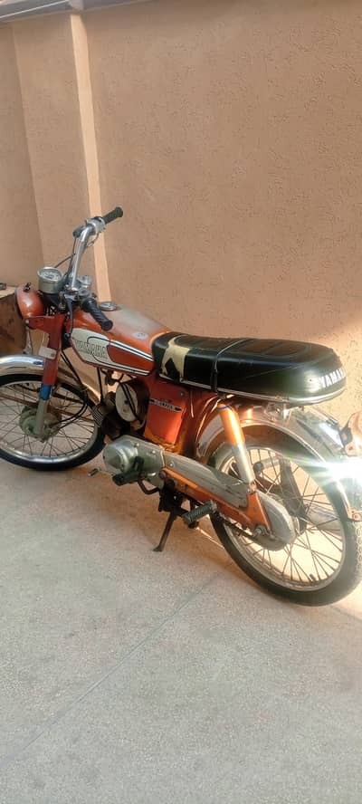 yahama 100 model 1976 total genioun urgent sale