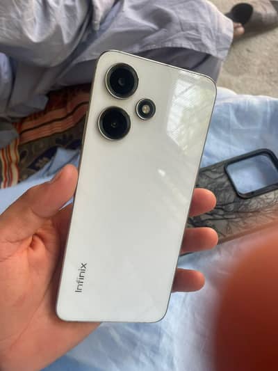 Infinix Hot 30 Play
