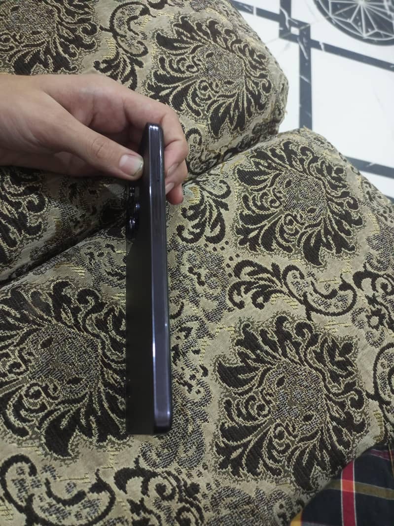 Infinix Note 30 10/10 6