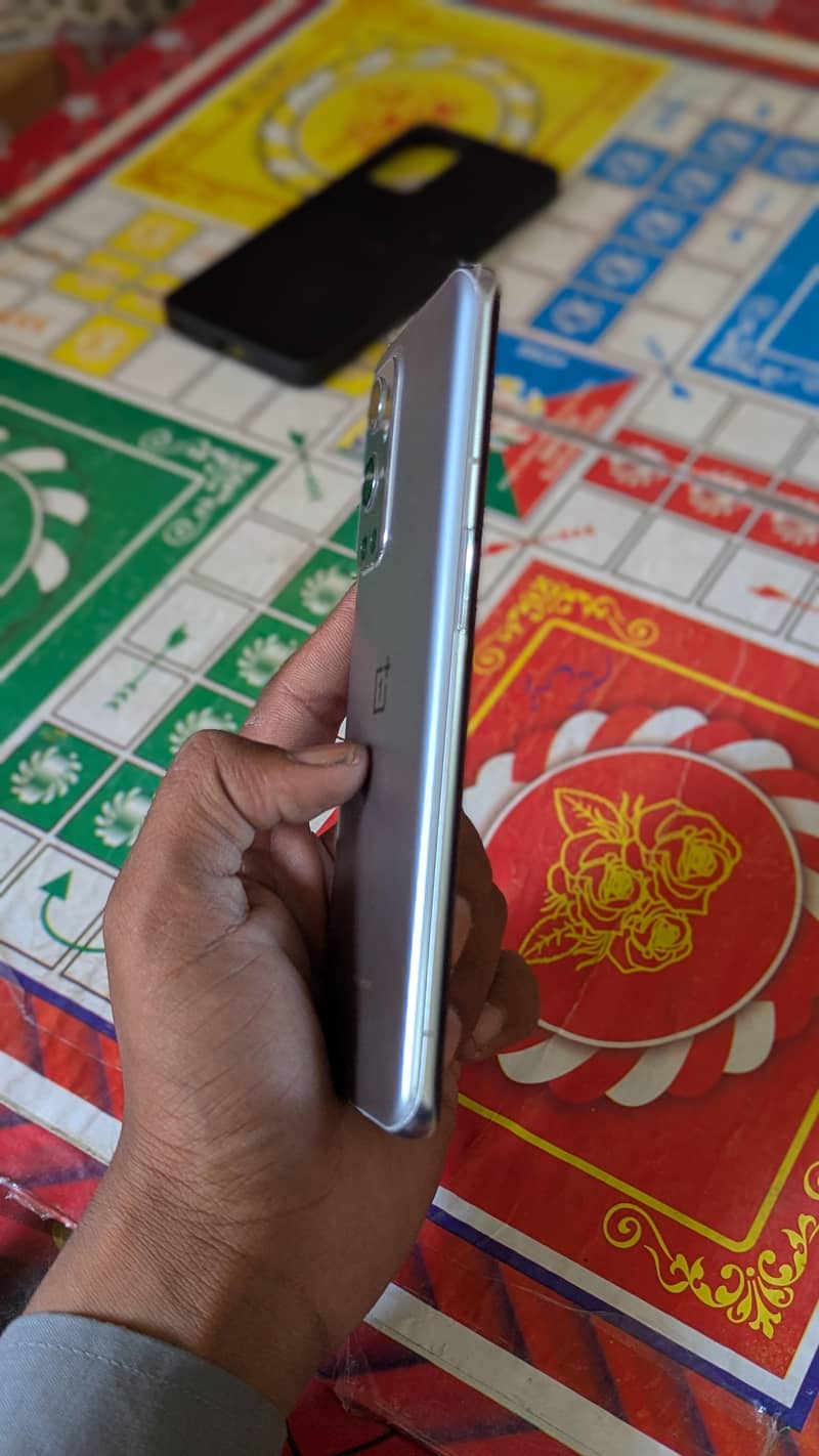 One Plus 9 Pro 3