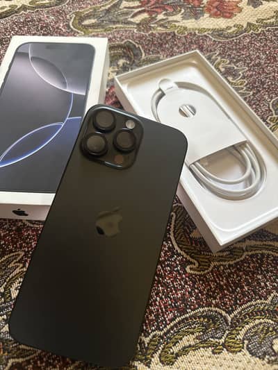 Apple iPhone 16 Pro Max