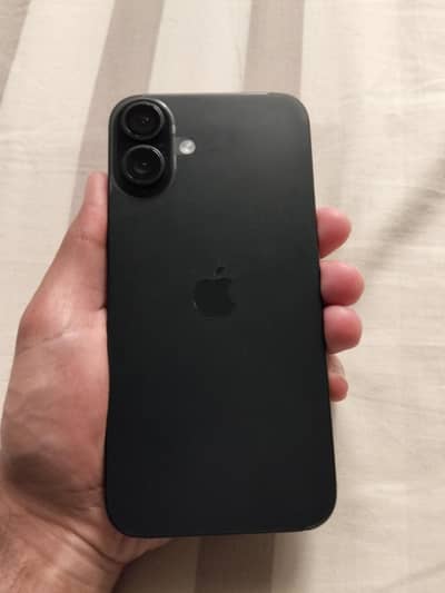 IPhone 16 Plus (100% battery)