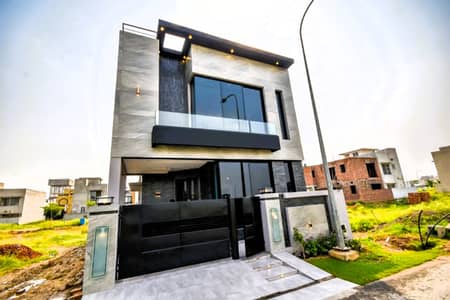 5 Marla Beautiful Modern Design Villa For Sale In DHA Lahore Phase 9 Town