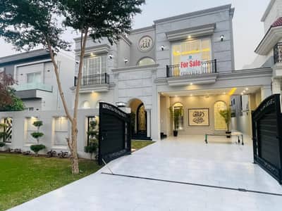 10 Marla Out Class Most Nearest Market Park Masjid House For Sale in DHA Phase 7