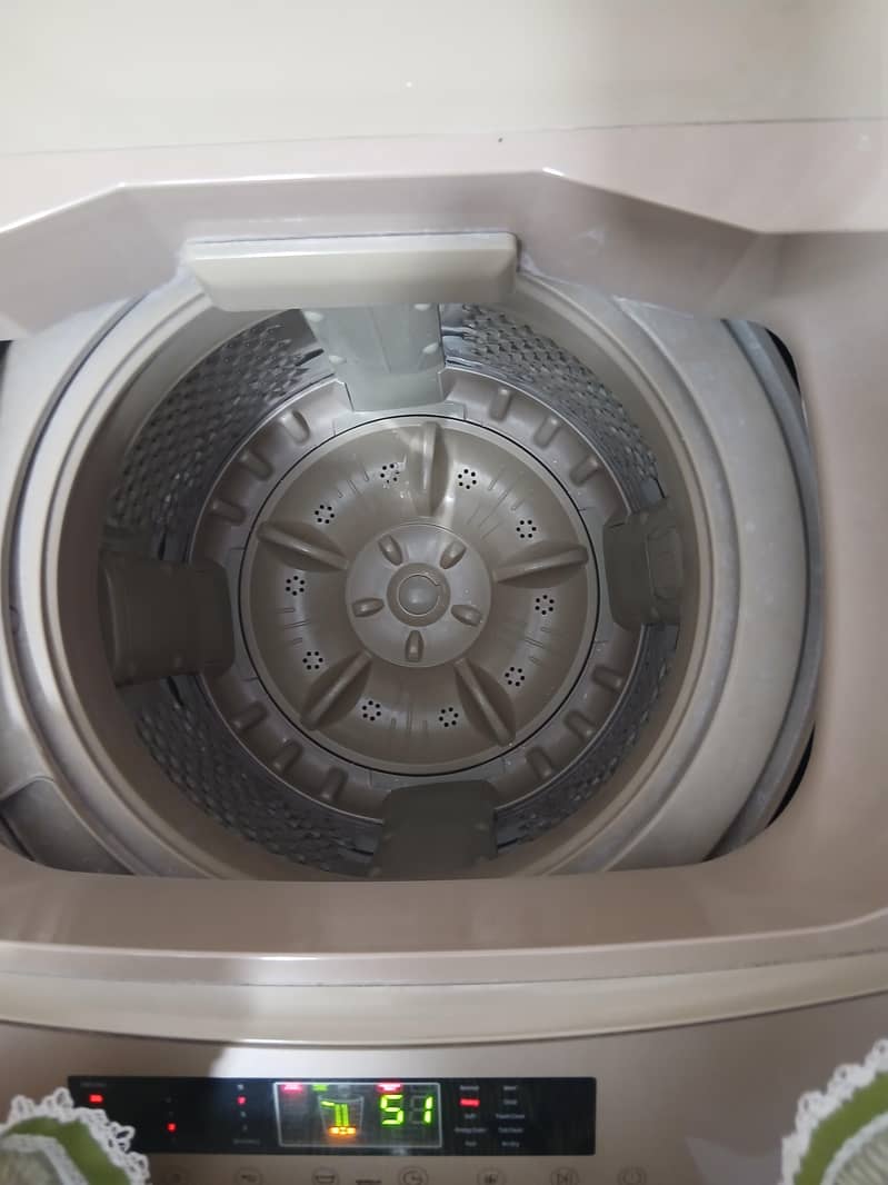 260 CLVS+ AUTOMATIC WASHING MACHINE 1