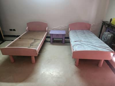 2 kids bed for sale 3ft by 5ft size solidl wood