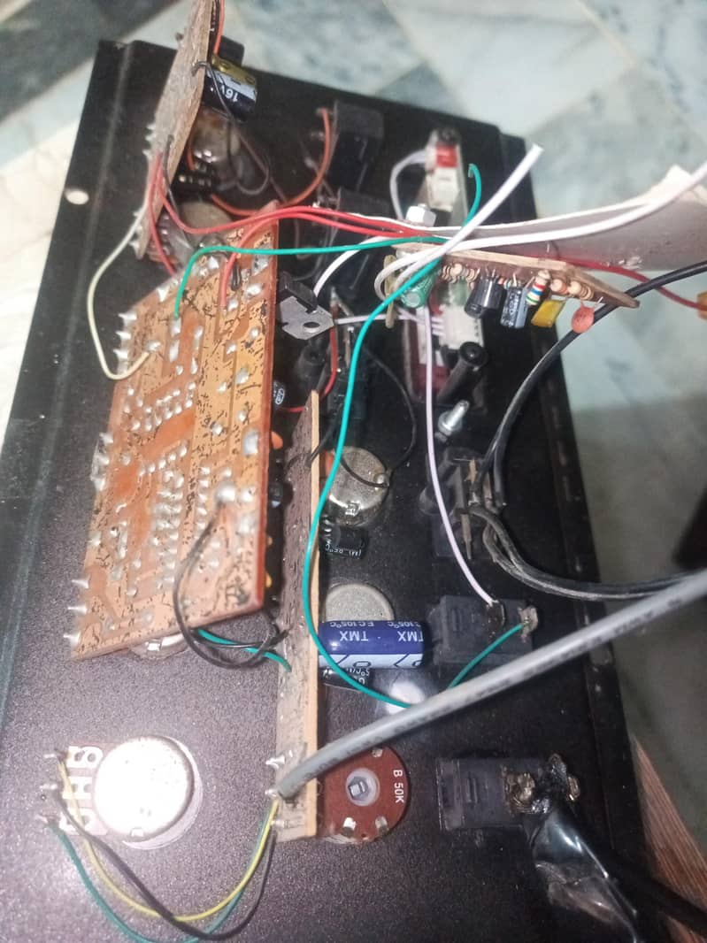 speaker with amplifier 2