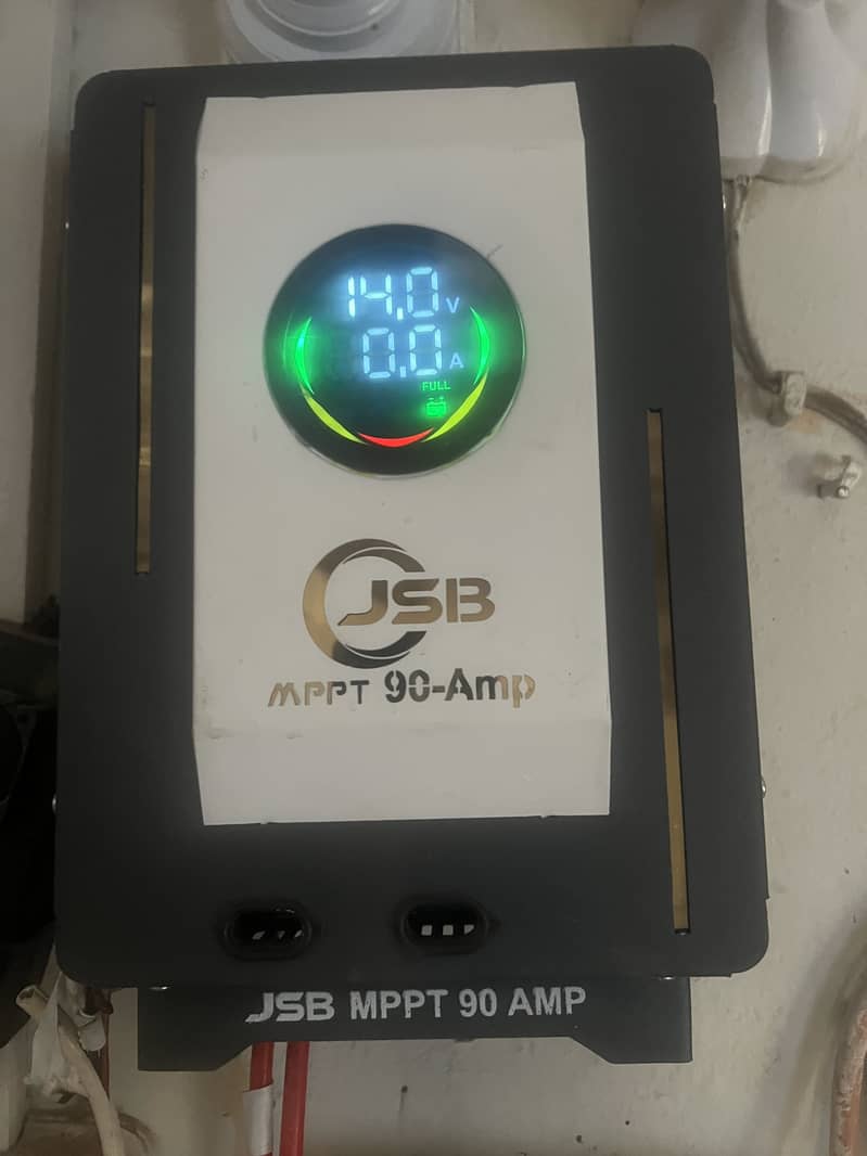 MPPT charg controller 1