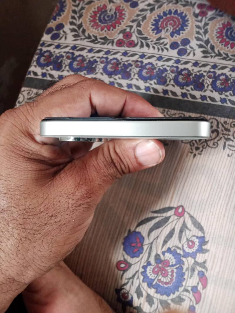 Realme Note 60x 7