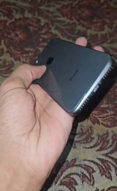 Apple iPhone 8