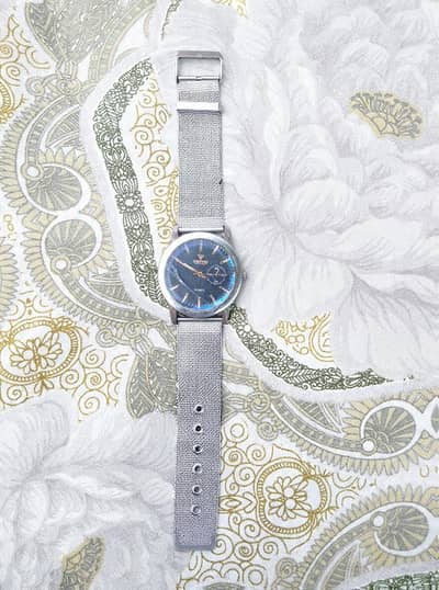 A matelic watch